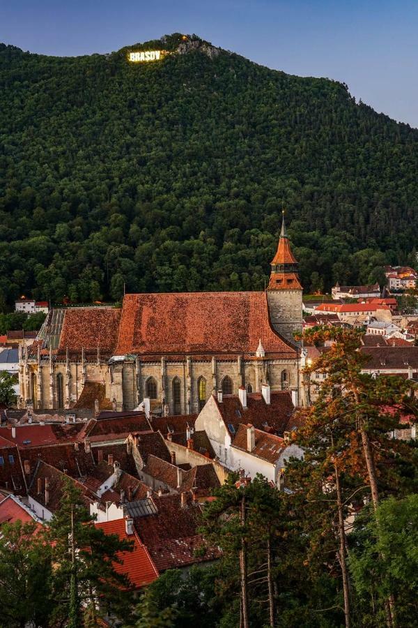 Casa Lucky Hotell Rîşnov Eksteriør bilde