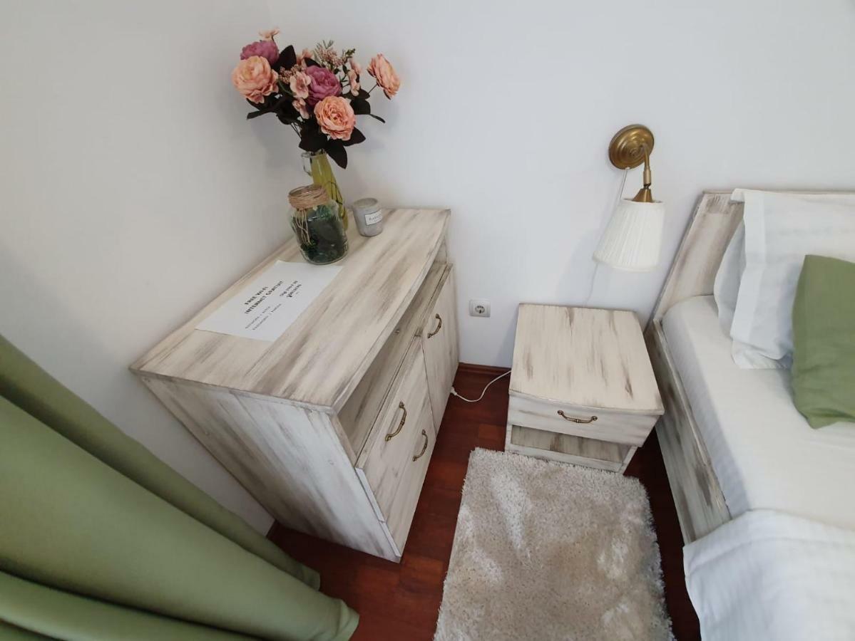 Casa Lucky Hotell Rîşnov Eksteriør bilde