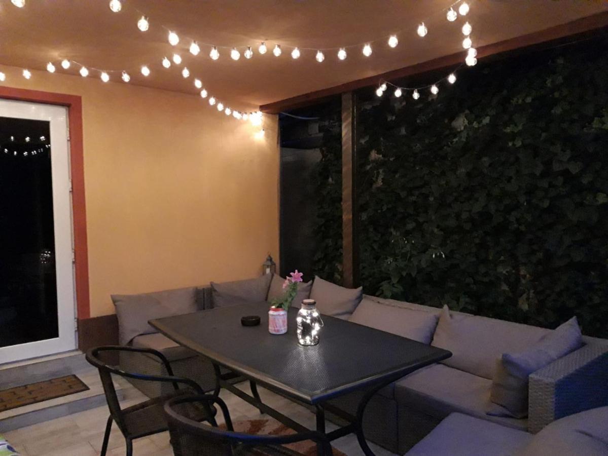 Casa Lucky Hotell Rîşnov Eksteriør bilde